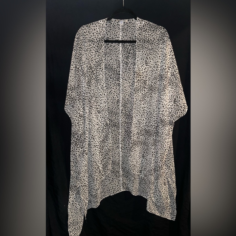 She + Sky Black and White Patterned Poncho